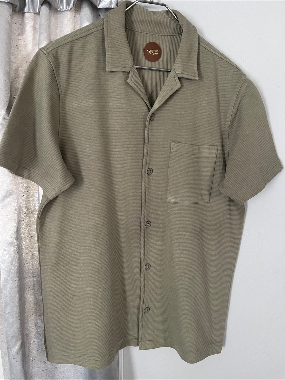 Common People Men's Short Sleeve Button-Down Shirt in Sage Green
